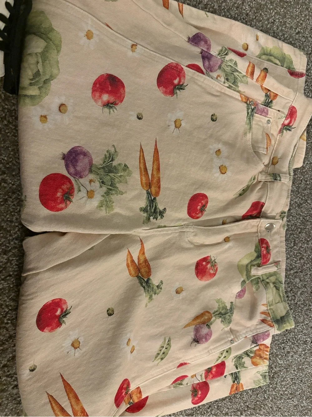 Cream Wide-Leg Jeans with Vegetable Print